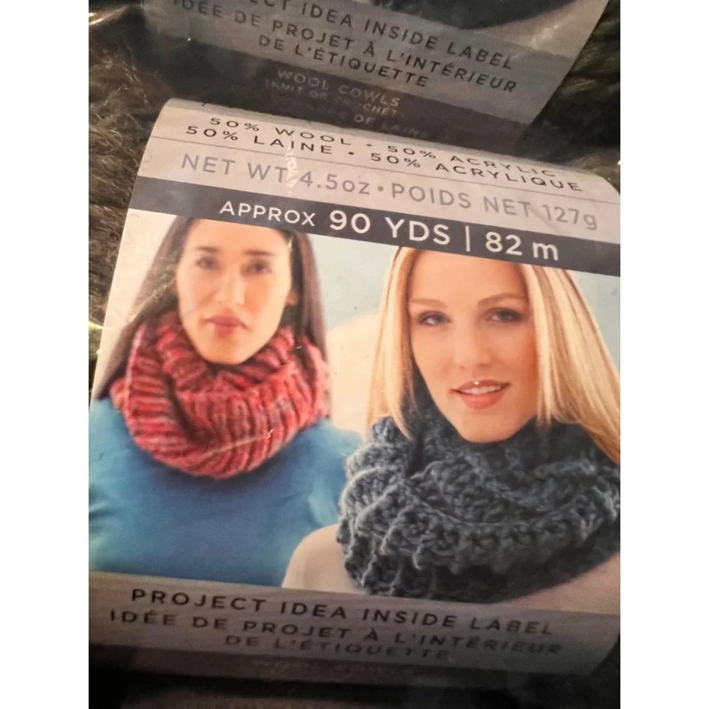 All Things You Wool Blend Yarn Moss Green - Picture 10 of 10